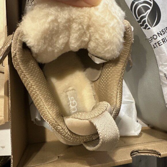 UGG Lowmel Sand Suede Sneakers Women's sizes Brand NEW!!! - Picture 4 of 6